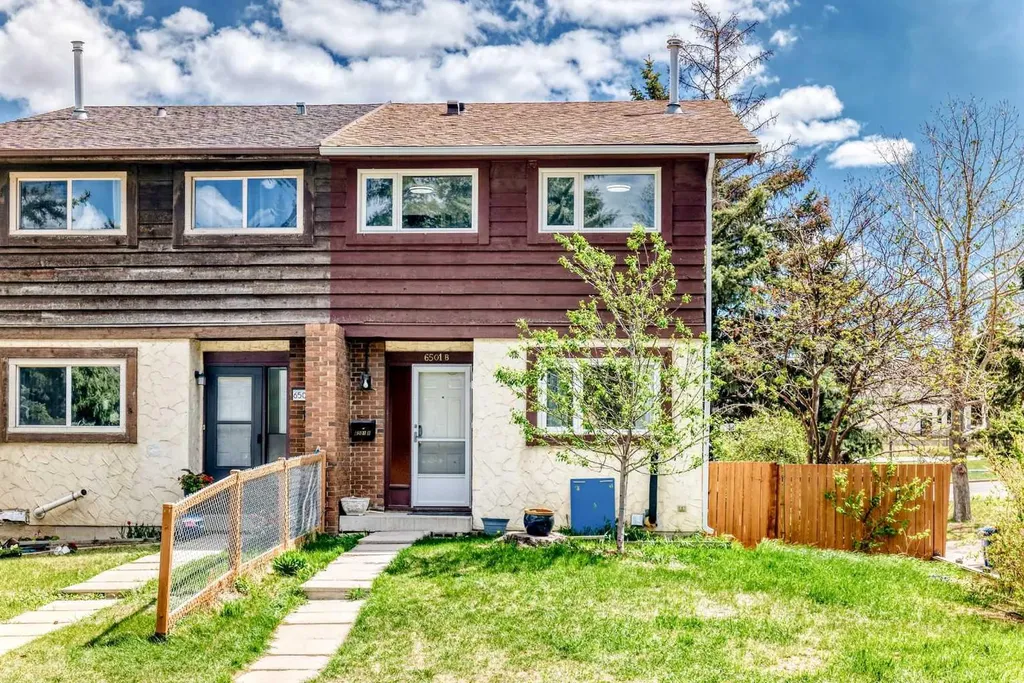 6501B Huntsbay Road NW Calgary AB T2K 5R3