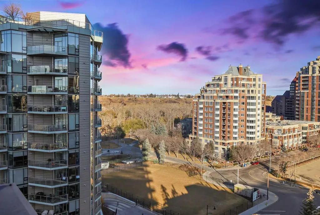 730 2 Avenue SW Calgary AB T2P 1R8