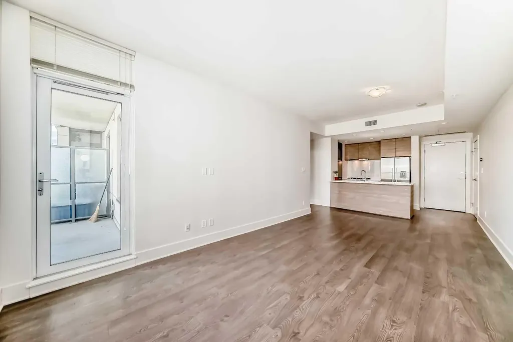 38 9 Street NE Calgary AB T2E7X9
