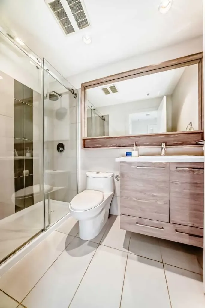 38 9 Street NE Calgary AB T2E7X9