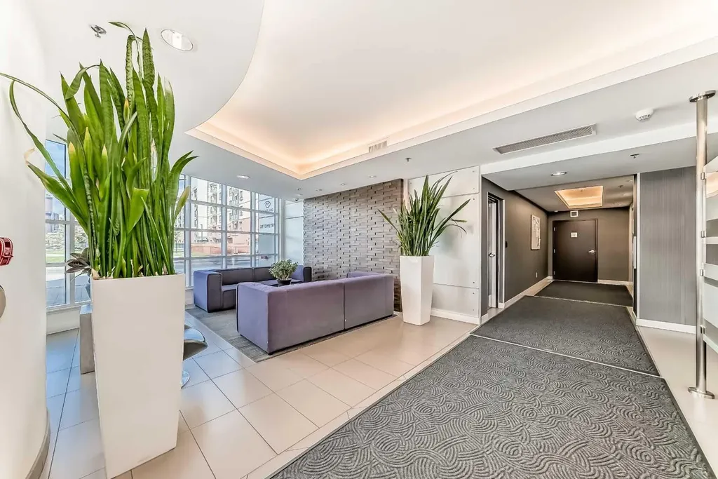38 9 Street NE Calgary AB T2E7X9