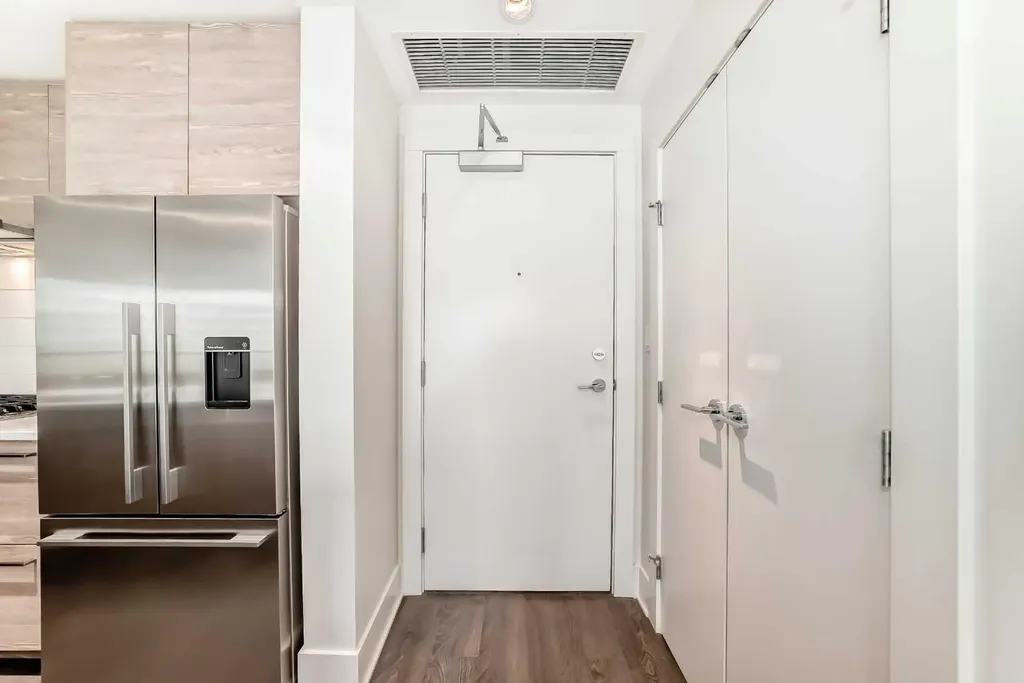 38 9 Street NE Calgary AB T2E7X9