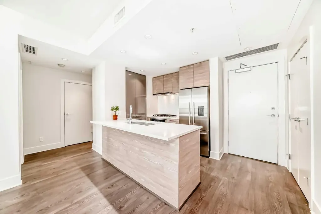 38 9 Street NE Calgary AB T2E7X9