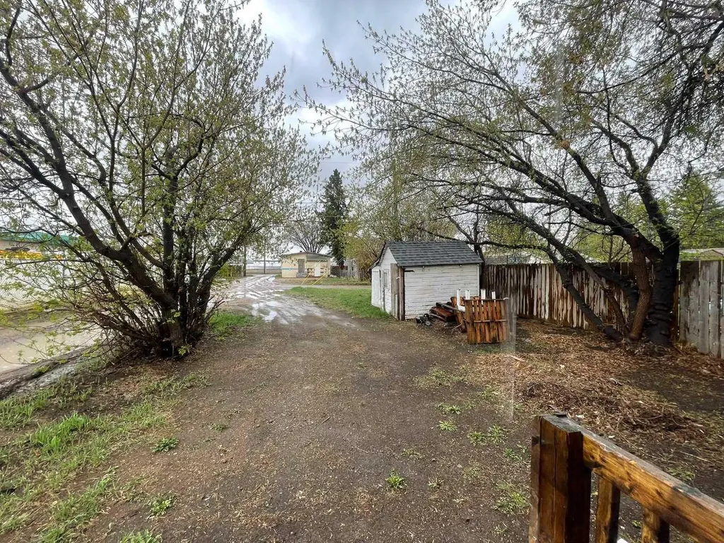 5009 54a Street Lloydminster AB T9V 0S2