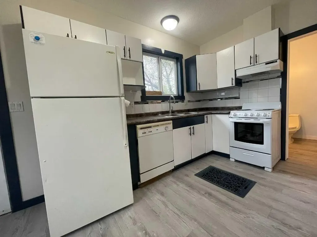 5009 54a Street Lloydminster AB T9V 0S2