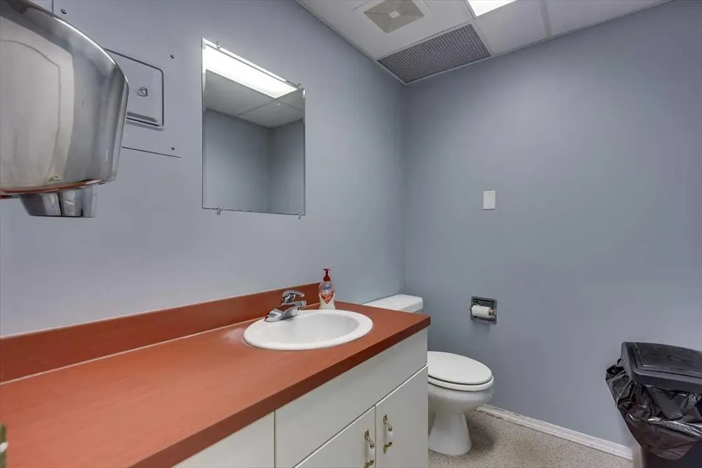 5023 51 Avenue Ponoka AB T4J 1S1