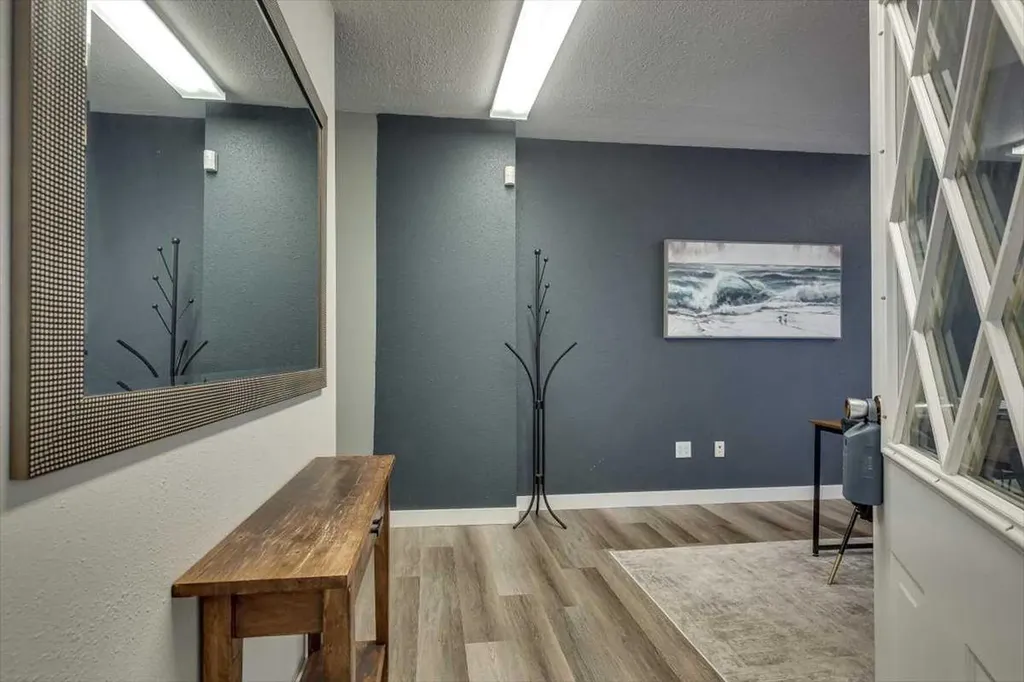 5023 51 Avenue Ponoka AB T4J 1S1