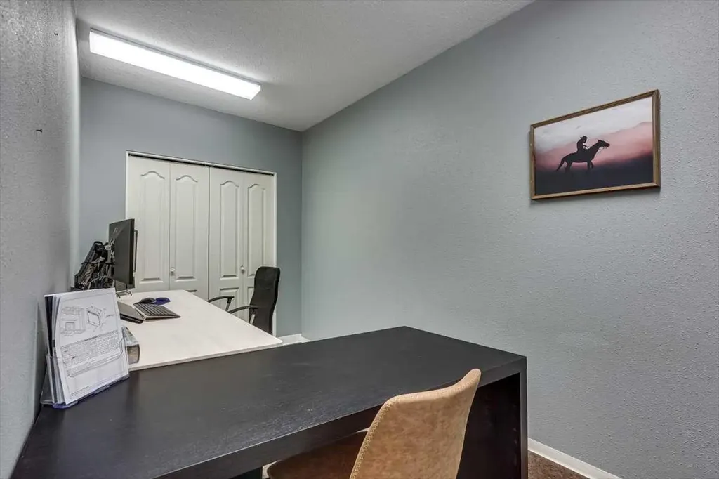 5023 51 Avenue Ponoka AB T4J 1S1
