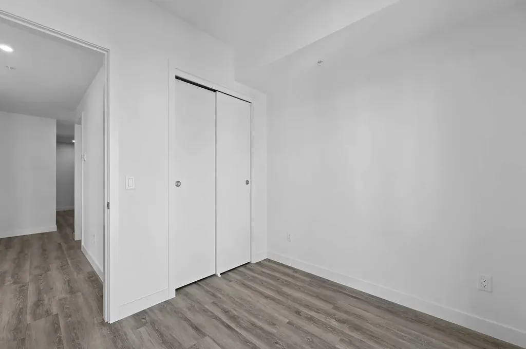 730 2 Avenue SW Calgary AB T2P 1R8