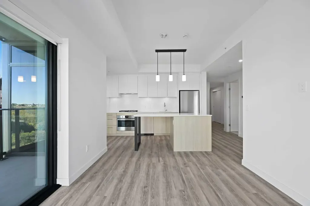 730 2 Avenue SW Calgary AB T2P 1R8