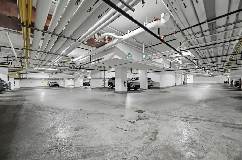 730 2 Avenue SW Calgary AB T2P 1R8