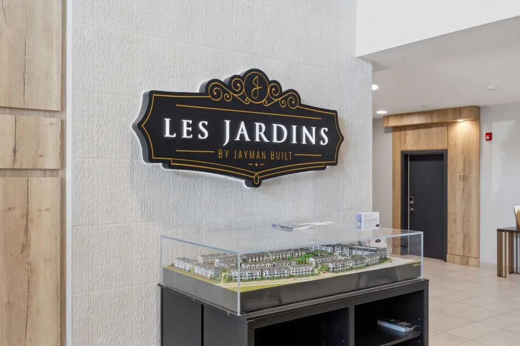 11 Les Jardins Park SE Calgary AB T2C 5V3