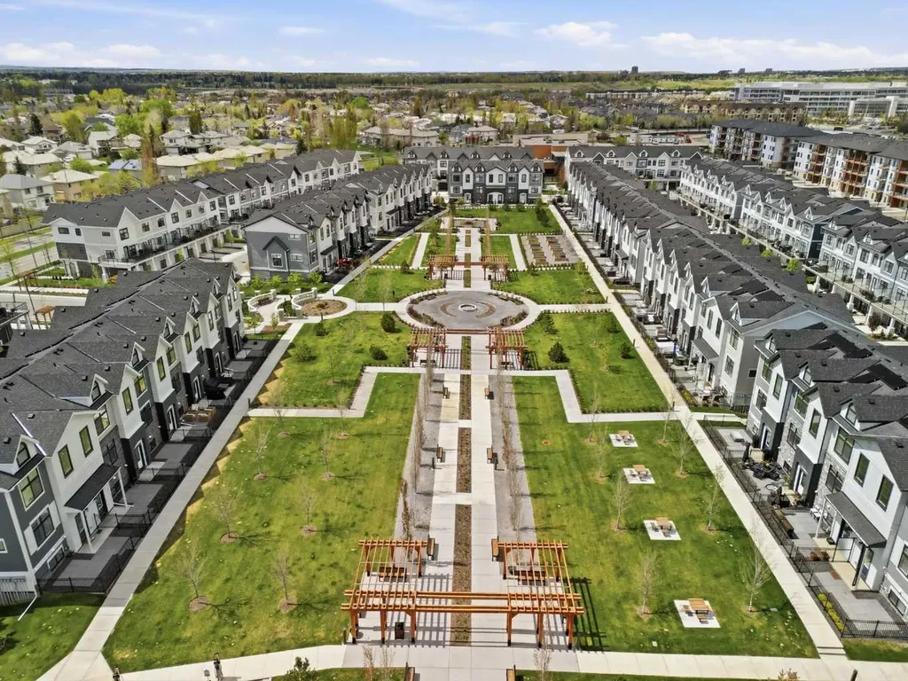 11 Les Jardins Park SE Calgary AB T2C 5V3