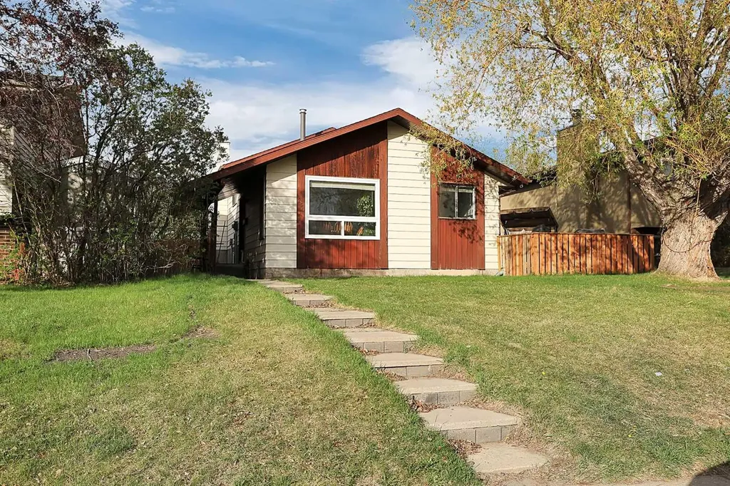 250 Cornett Drive Red Deer AB T4P 2W2