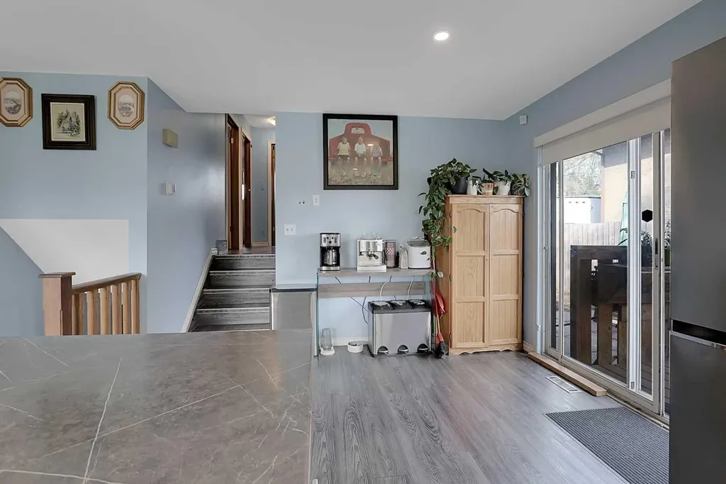 250 Cornett Drive Red Deer AB T4P 2W2
