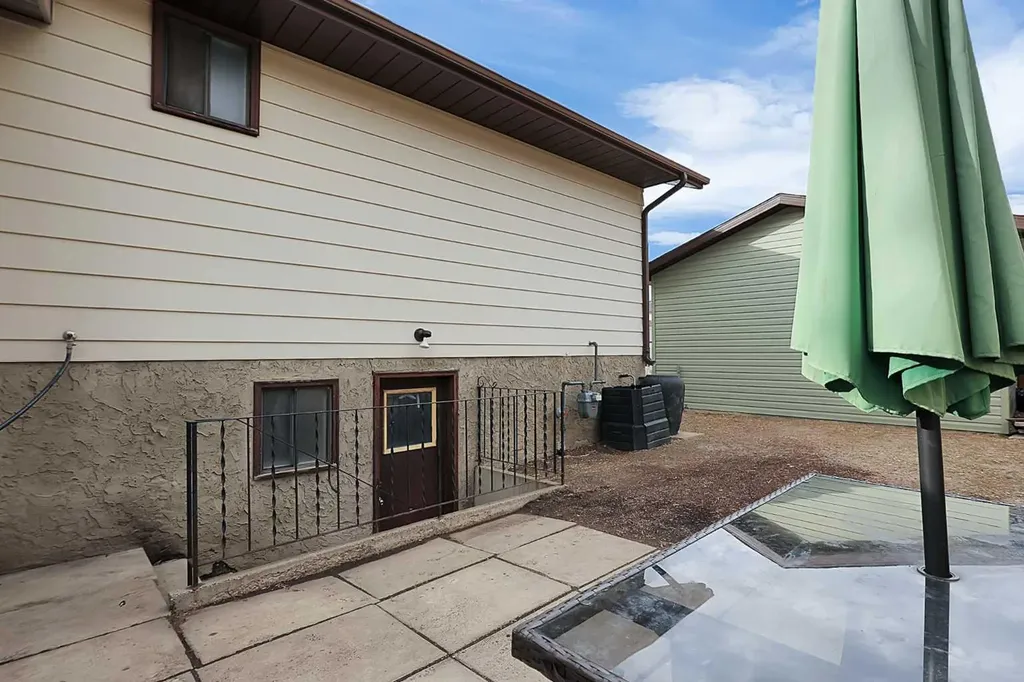 250 Cornett Drive Red Deer AB T4P 2W2