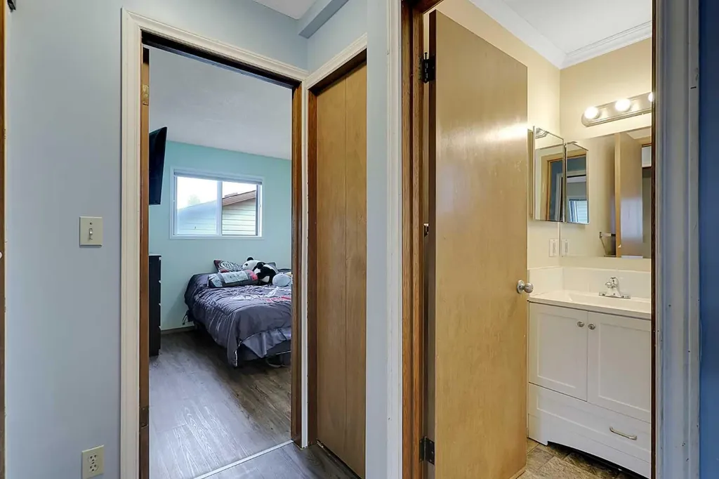 250 Cornett Drive Red Deer AB T4P 2W2