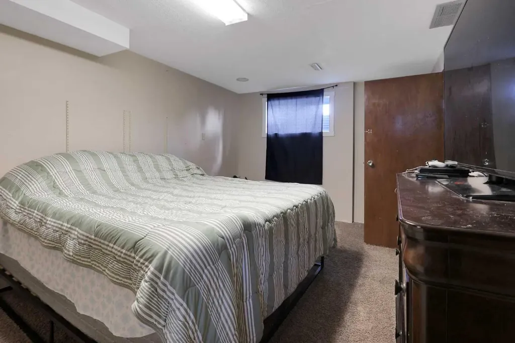 250 Cornett Drive Red Deer AB T4P 2W2