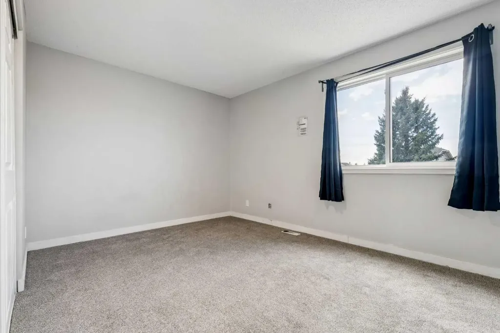 367 Martinbrook Place NE Calgary AB T3J3E3