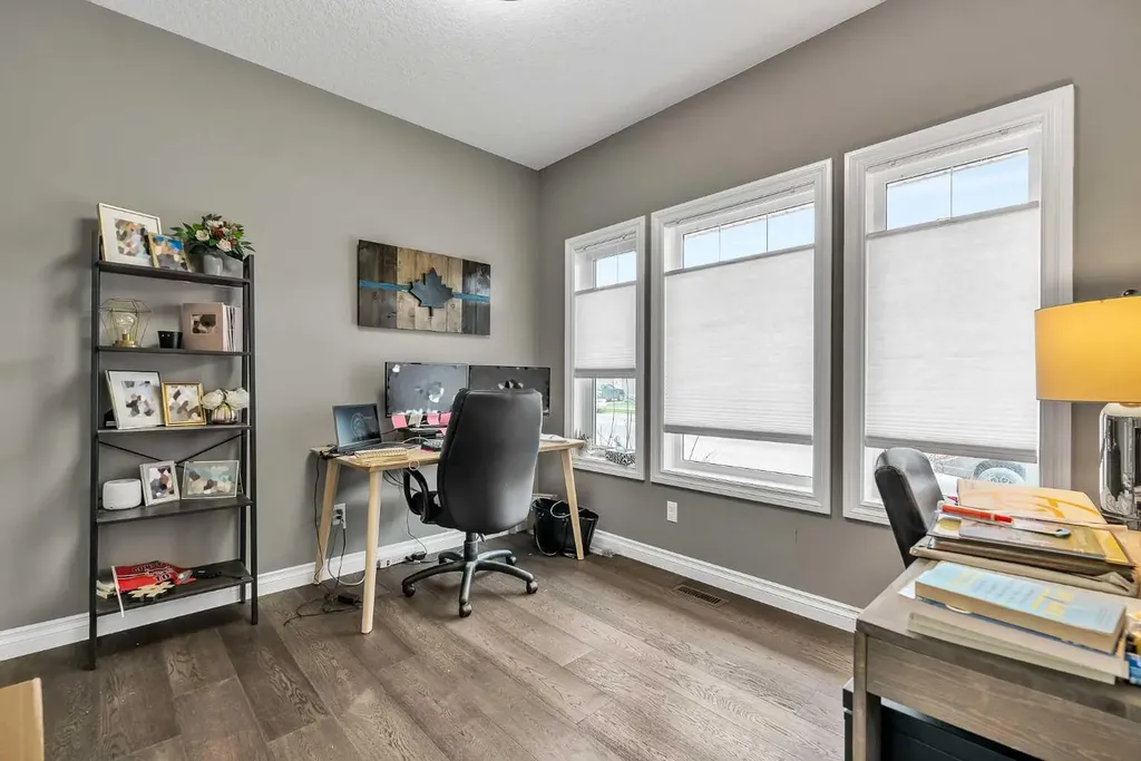 8223 9 Avenue SW Calgary AB T3H 0W2