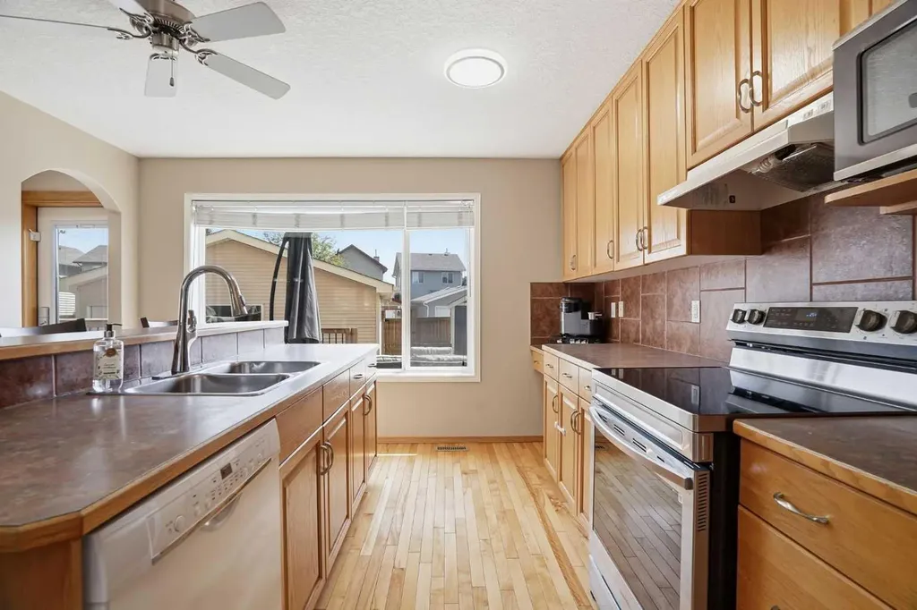 258 Cramond Circle SE Calgary AB T3M 1E4
