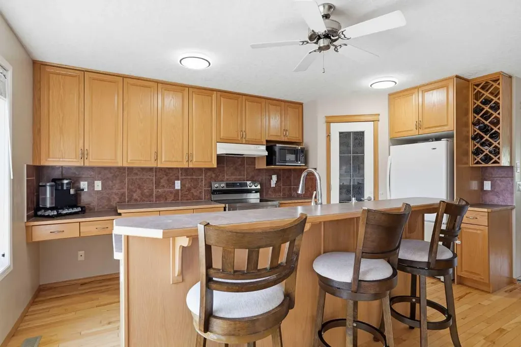 258 Cramond Circle SE Calgary AB T3M 1E4