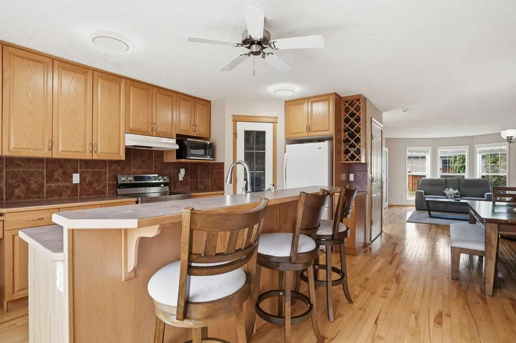 258 Cramond Circle SE Calgary AB T3M 1E4