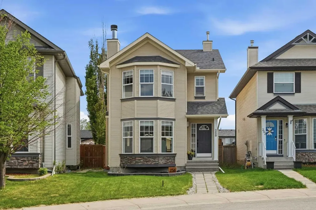 258 Cramond Circle SE Calgary AB T3M 1E4
