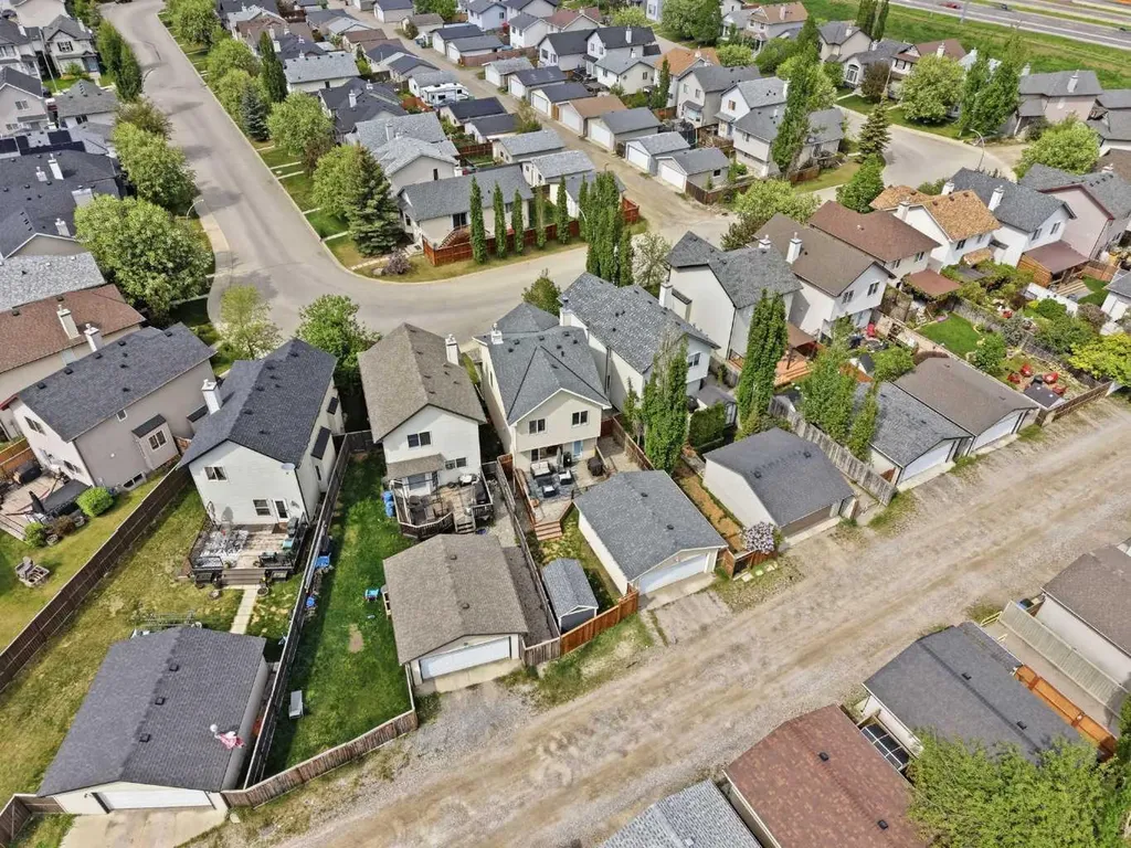 258 Cramond Circle SE Calgary AB T3M 1E4