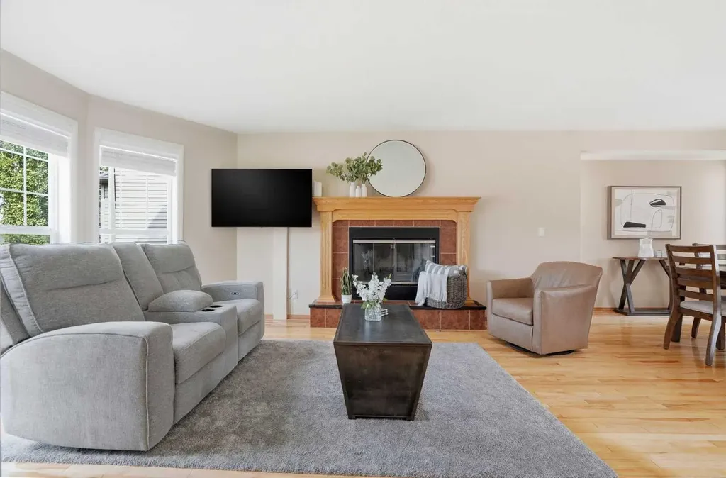 258 Cramond Circle SE Calgary AB T3M 1E4