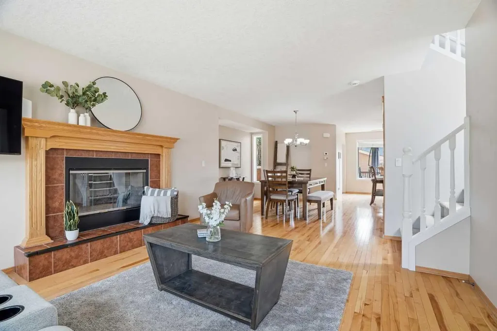 258 Cramond Circle SE Calgary AB T3M 1E4