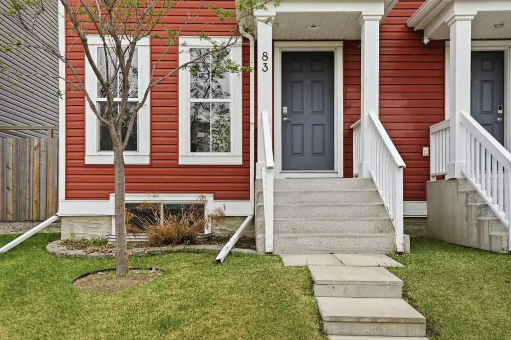 83 Auburn Bay Boulevard SE Calgary AB T3M 0V3