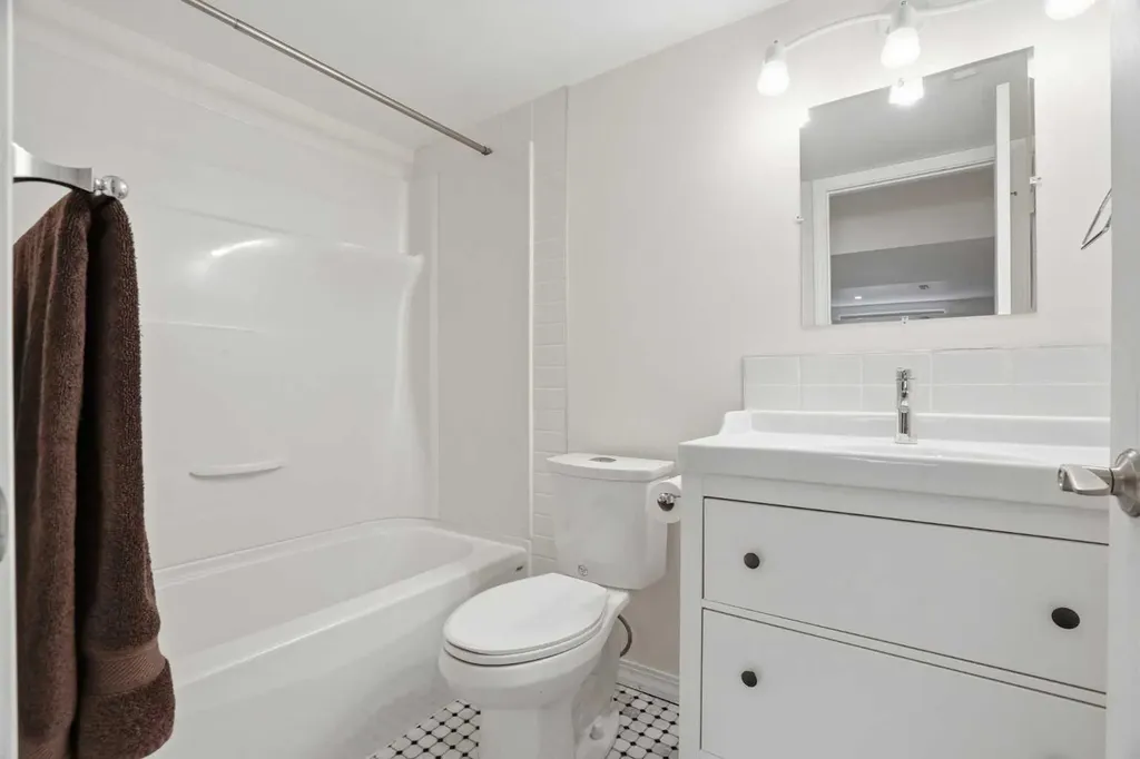 83 Auburn Bay Boulevard SE Calgary AB T3M 0V3