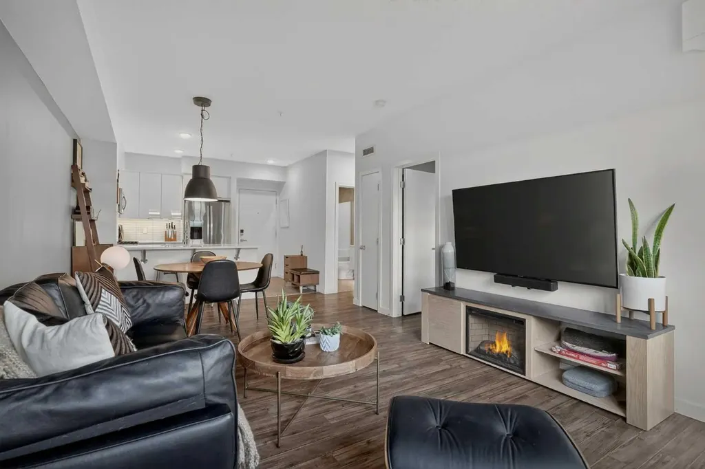 120 18 Avenue SW Calgary AB T2S 3H5