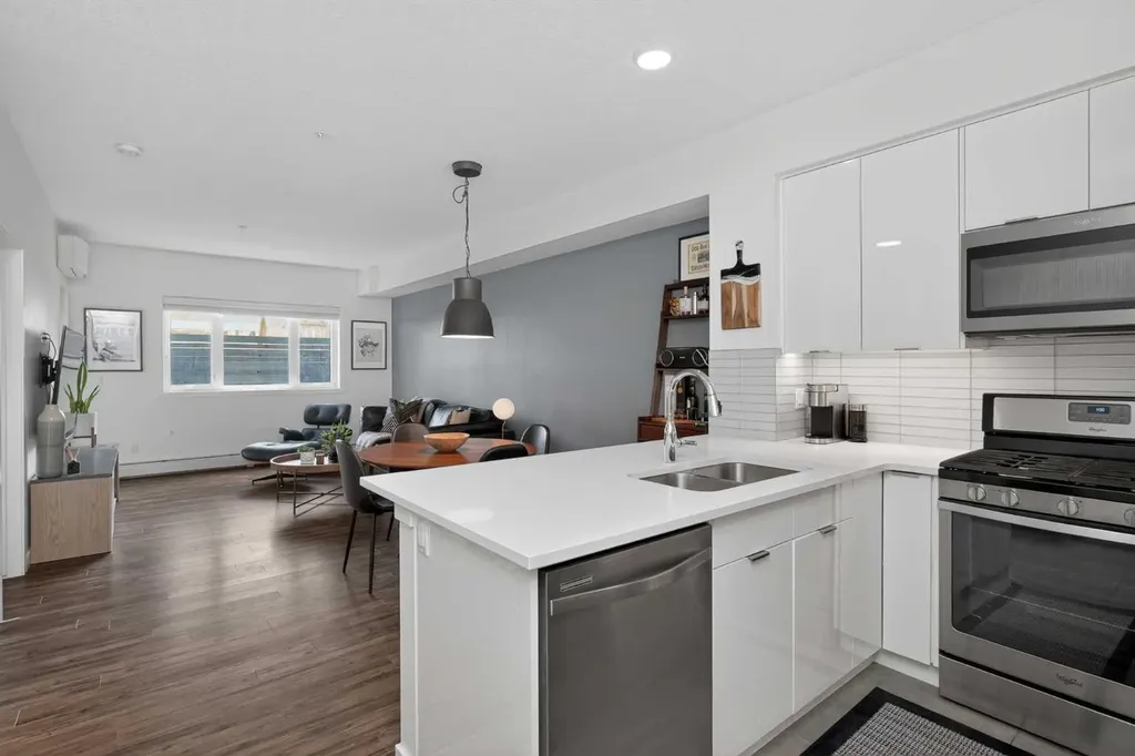 120 18 Avenue SW Calgary AB T2S 3H5