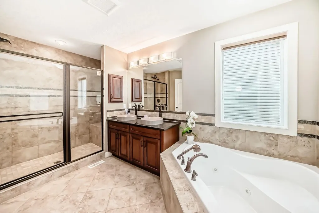 115 Sunset Way Cochrane AB T4C 0E9