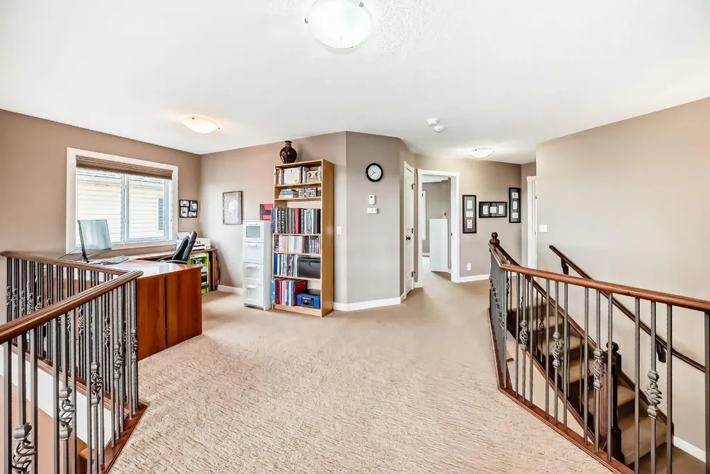 115 Sunset Way Cochrane AB T4C 0E9