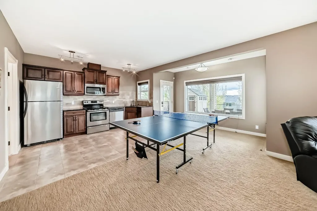 115 Sunset Way Cochrane AB T4C 0E9