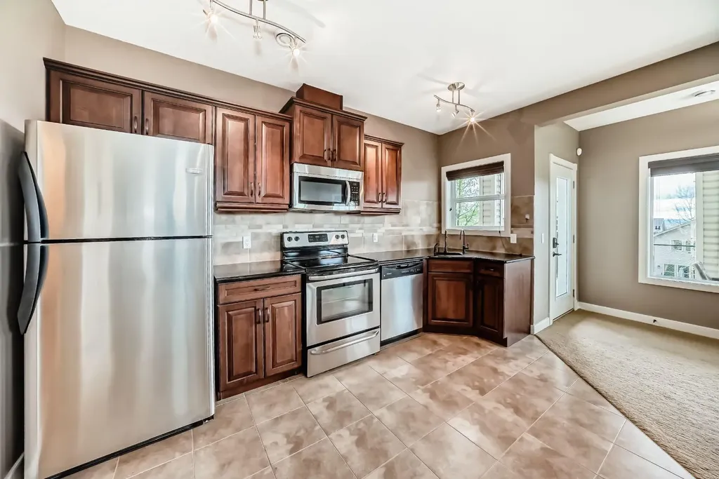 115 Sunset Way Cochrane AB T4C 0E9