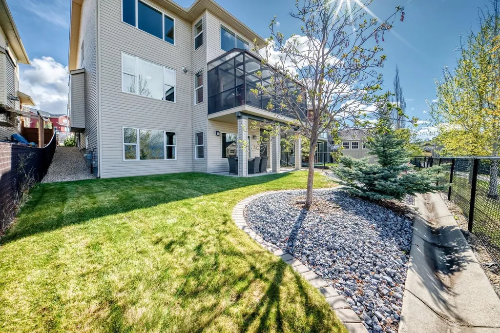 115 Sunset Way Cochrane AB T4C 0E9