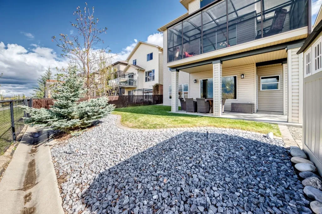115 Sunset Way Cochrane AB T4C 0E9