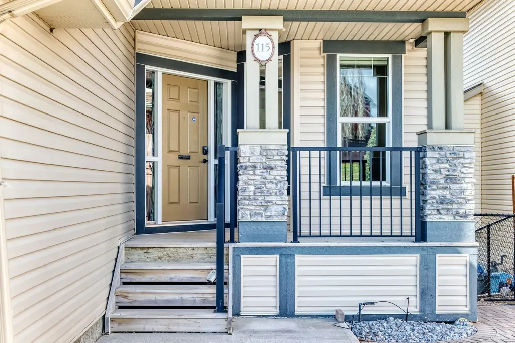 115 Sunset Way Cochrane AB T4C 0E9