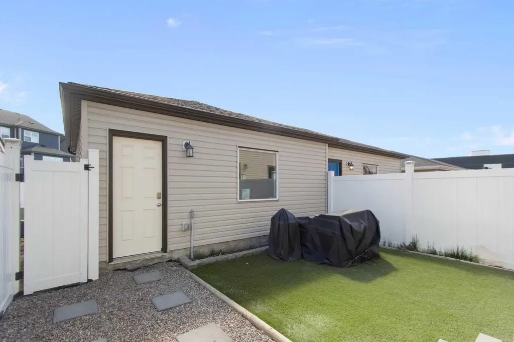 1492 Legacy Circle SE Calgary AB T2X 2C6