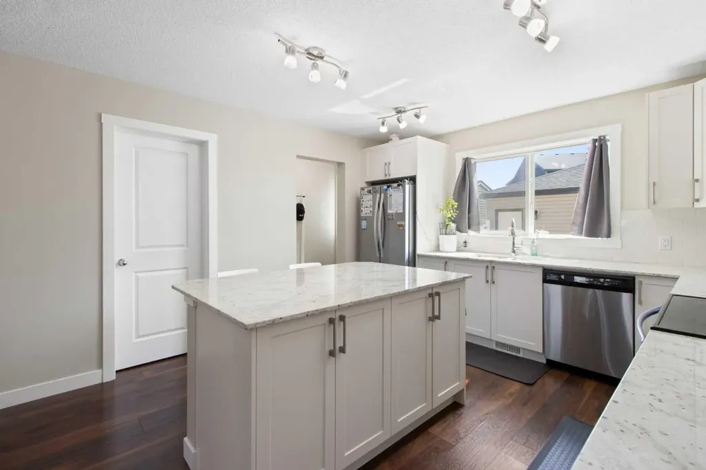 1492 Legacy Circle SE Calgary AB T2X 2C6