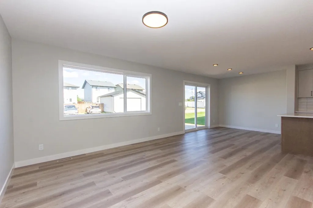 224 Augustus Way Penhold AB T0M 1R0