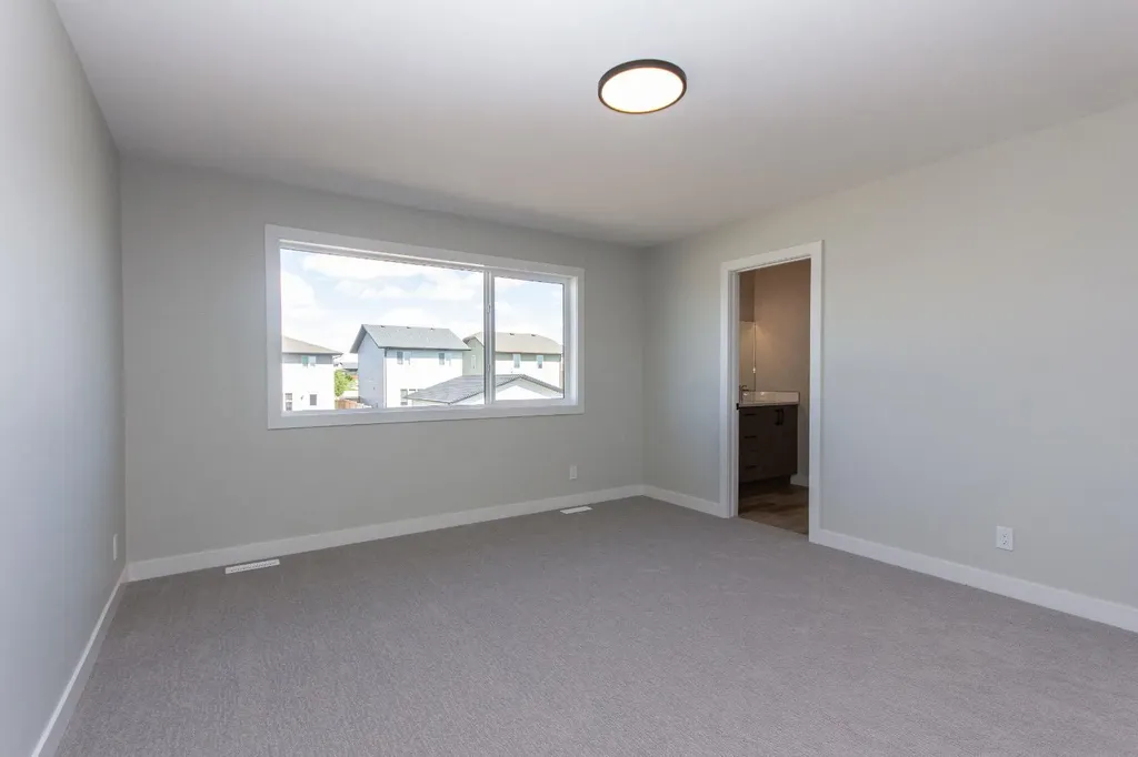 224 Augustus Way Penhold AB T0M 1R0