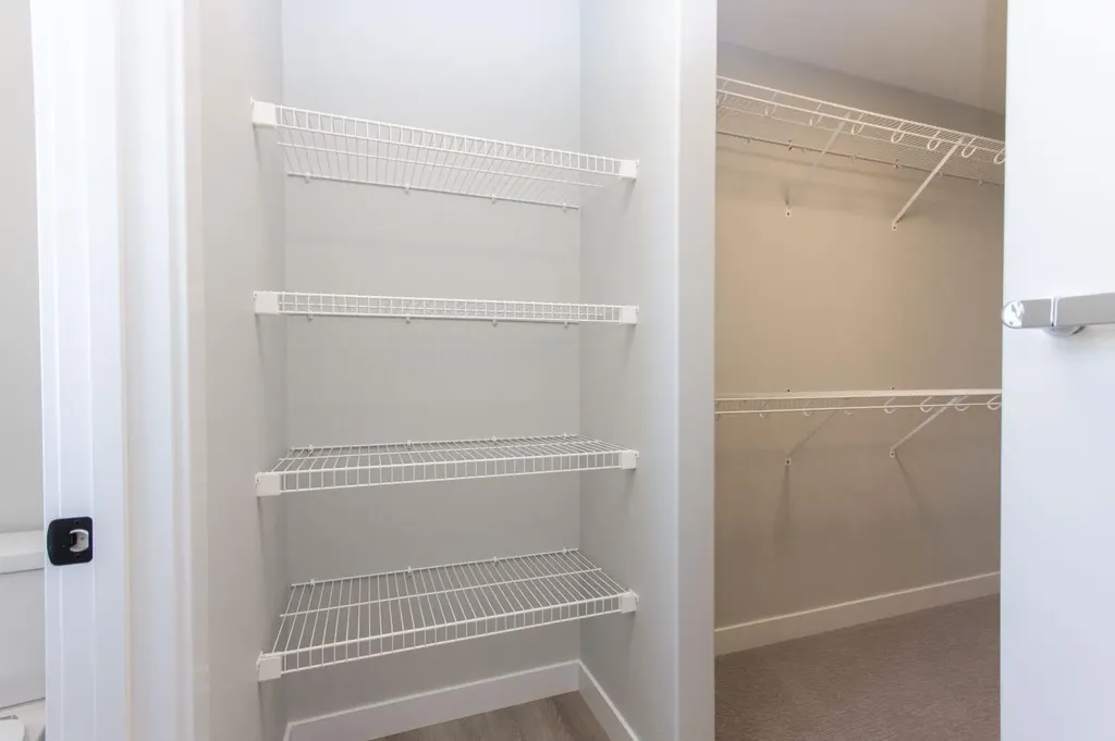 224 Augustus Way Penhold AB T0M 1R0