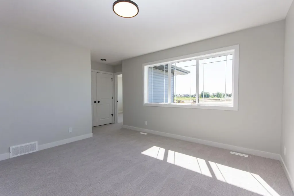 224 Augustus Way Penhold AB T0M 1R0