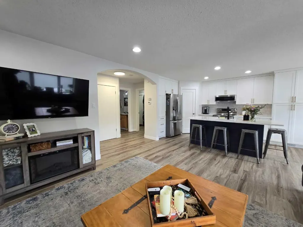 88 Vista Close SE Medicine Hat AB T1B0C4
