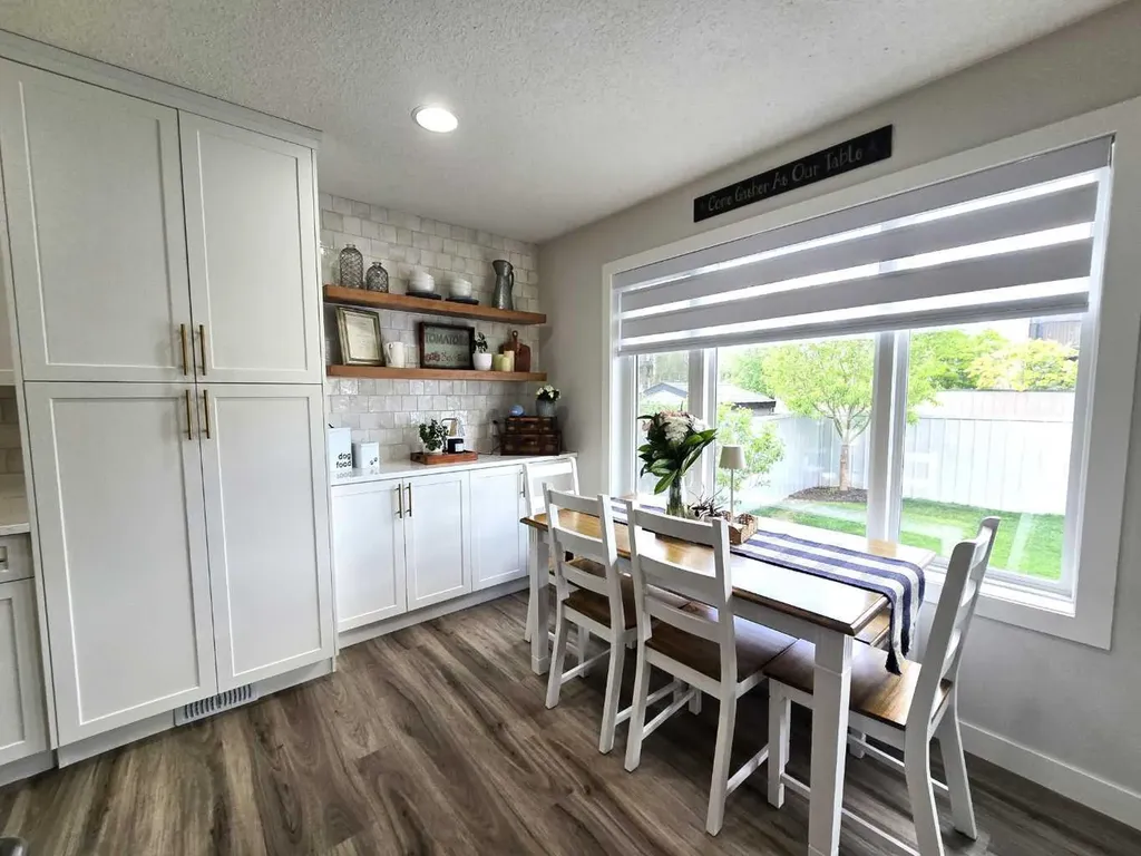 88 Vista Close SE Medicine Hat AB T1B0C4